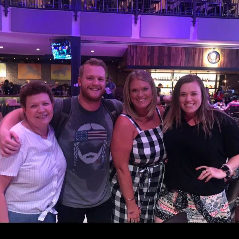 Meet your Posher, Jamie